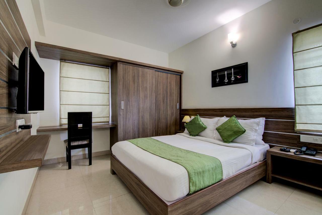 Sunshine Suites Grand Deluxe Bengaluru Zewnętrze zdjęcie