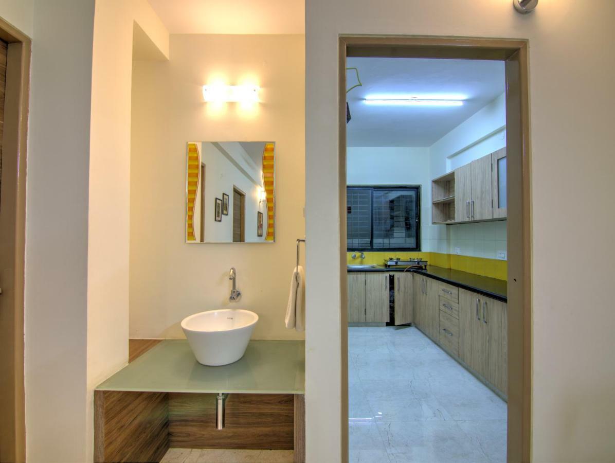 Sunshine Suites Grand Deluxe Bengaluru Zewnętrze zdjęcie
